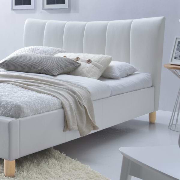 מיטה זוגית 140x190 מרופדת בעיצוב מרשים דגם סנדי