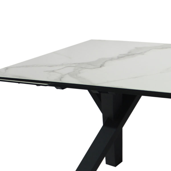 שולחן אוכל קרמיקה מפואר מידה 1.8 מ' נפתח ל- 2.6 מ' עם רגלי מתכת דגם מדריד