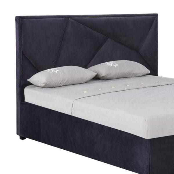 מיטה זוגית מעוצבת 140x190 בריפוד בד קטיפתי עם ארגז מצעים מעץ דגם קרן