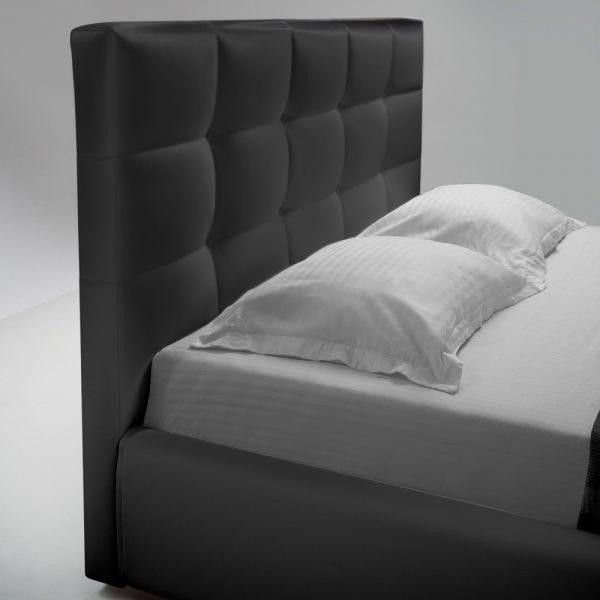 מיטה זוגית יוקרתית 180x200 בריפוד בד קטיפתי עם ארגז מצעים דגם ברוקלין 180