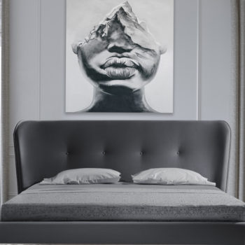 מיטה זוגית יוקרתית 180×200 בריפוד בד קטיפתי עם ארגז מצעים דגם קרולינה 180
